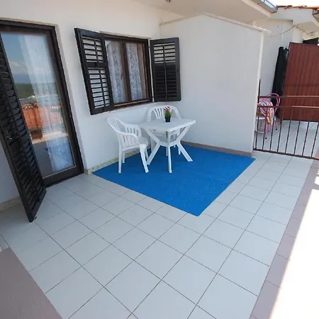 Fuer 4 Personen Ca 46 Qm In Njivice, Kvarner Bucht Krk Apartment