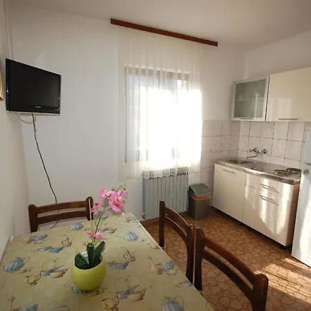 Fuer 4 Personen Ca 46 Qm In Njivice, Kvarner Bucht Krk Apartment