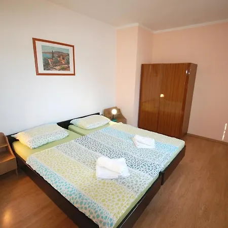 Fuer 4 Personen Ca 46 Qm In Njivice, Kvarner Bucht Krk *
