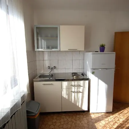 Apartment Fuer 4 Personen Ca 46 Qm In Njivice, Kvarner Bucht Krk